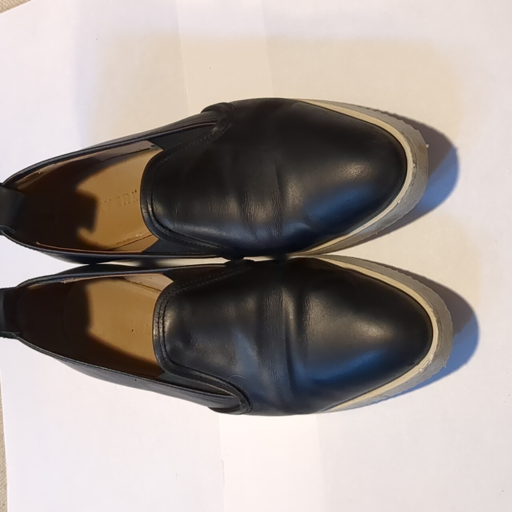 EVERLANE- The Leather Street Shoe Pointed Toe Slip-On Black Sneaker